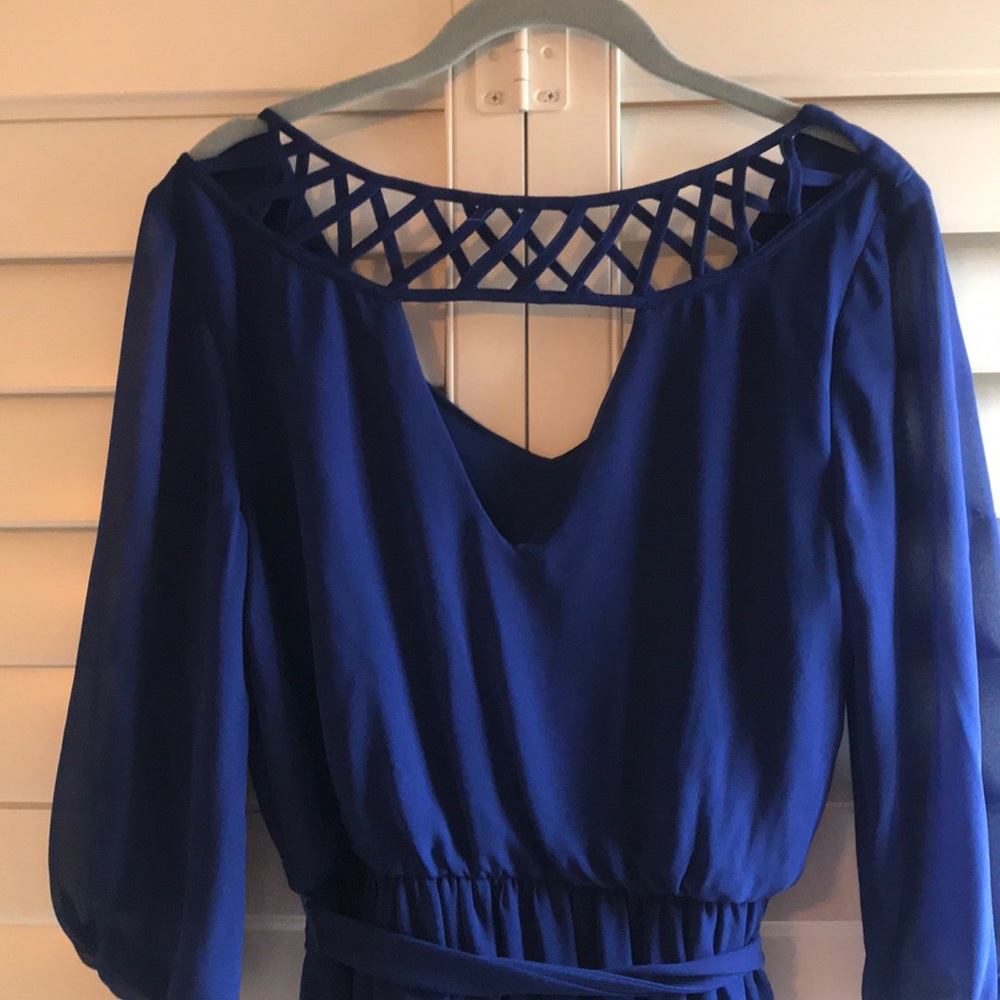 Dress - Picture 2 of 2